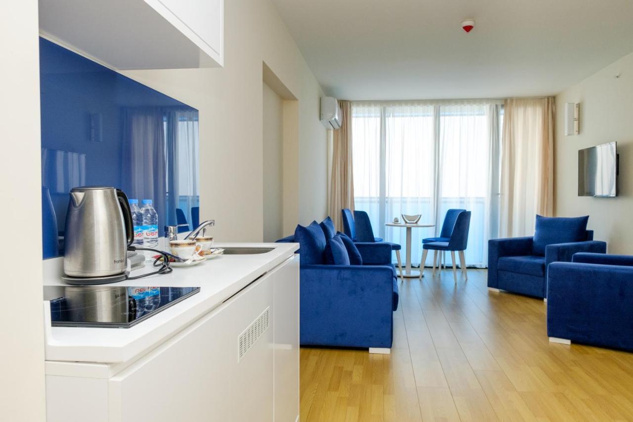 Manco Apartments Batumi Ngoại thất bức ảnh