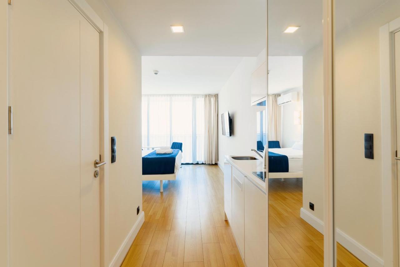 Manco Apartments Batumi Ngoại thất bức ảnh