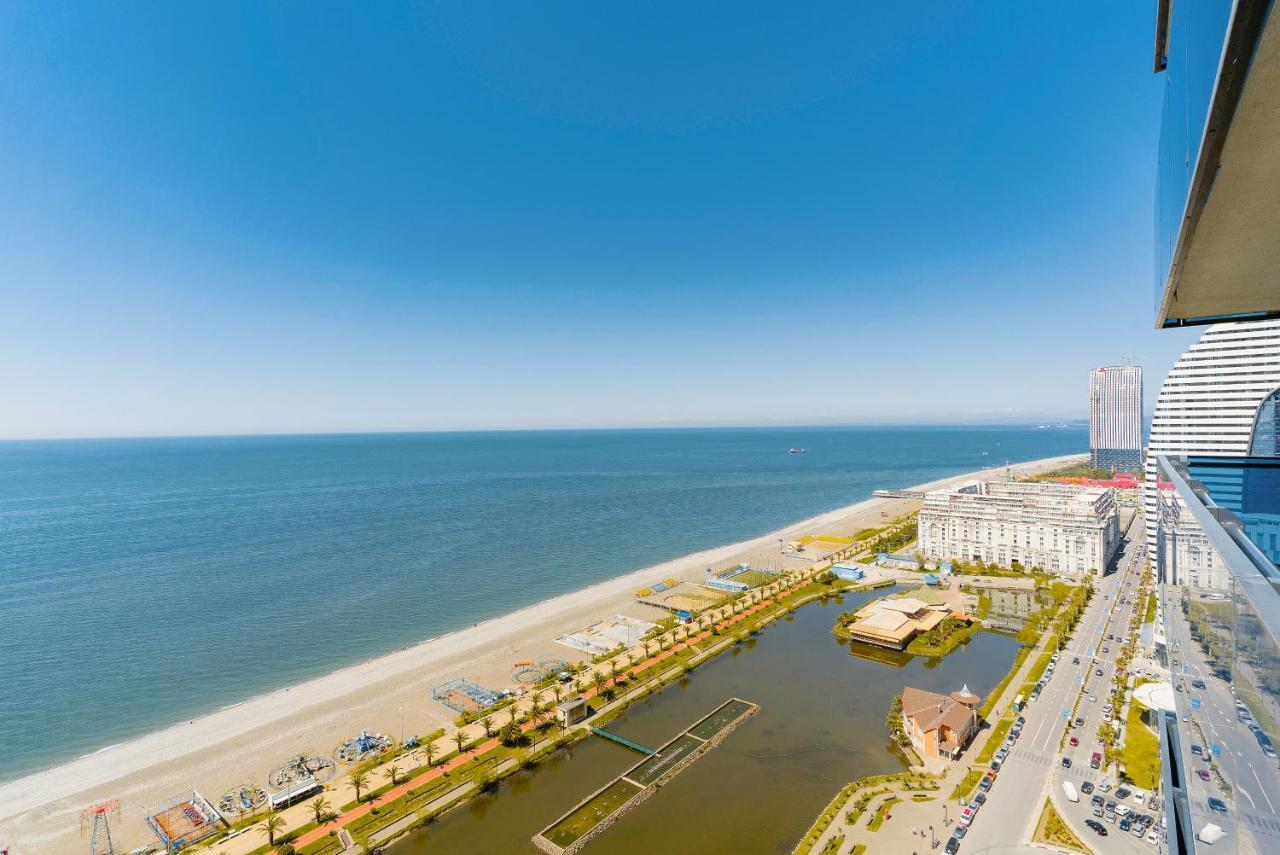 Manco Apartments Batumi Ngoại thất bức ảnh