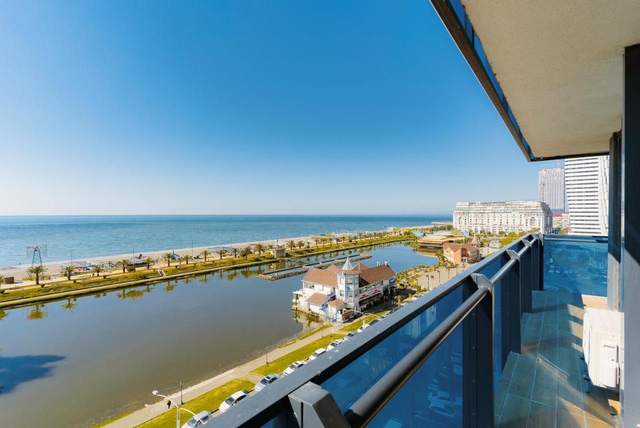 Manco Apartments Batumi Ngoại thất bức ảnh