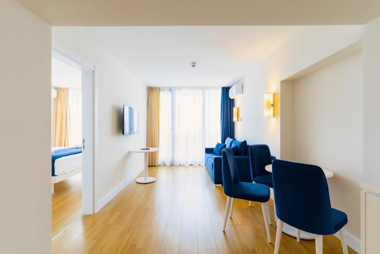 Manco Apartments Batumi Ngoại thất bức ảnh